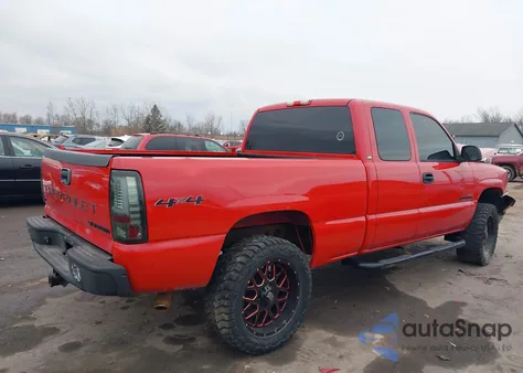 2004 Chevrolet Silverado 1500 Work Truck from USA, damaged, VIN 1GCEK19T14E148377